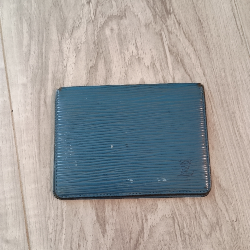 Louis Vuitton Blue Epi Porte 2 cartes Vertical Pass Card Case